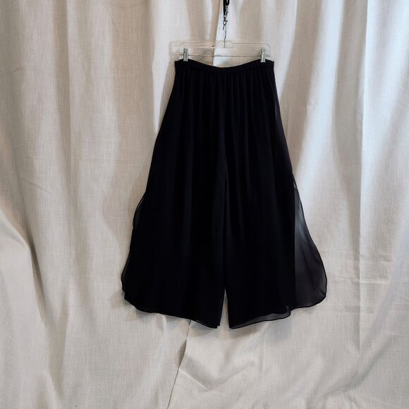 St. John Pants - St. John flowing, diaphononis, palatzo-style pants.